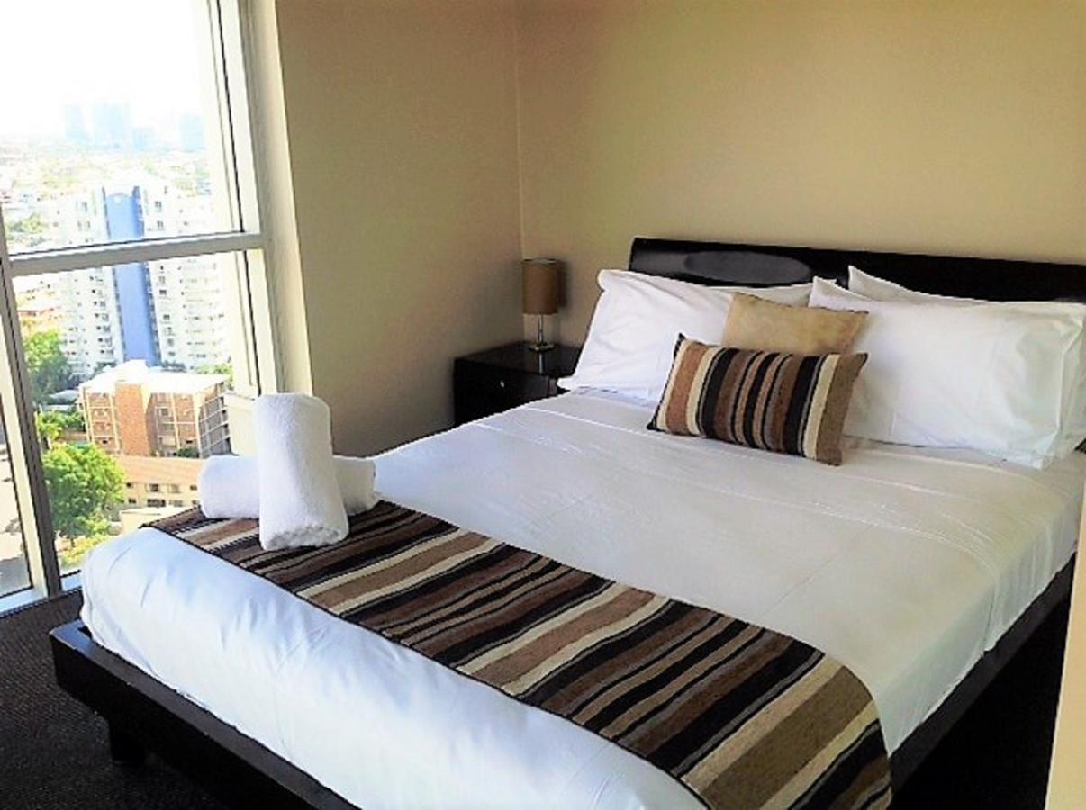 The Towers Of Chevron Renaissance - Holidays Gold Coast Luaran gambar